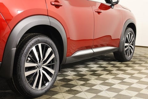 2024 Nissan Pathfinder Platinum in Grand Forks, ND - Rydell Cars