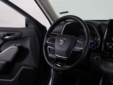 2021 Toyota Highlander Hybrid XLE in Grand Forks, ND - Rydell Cars