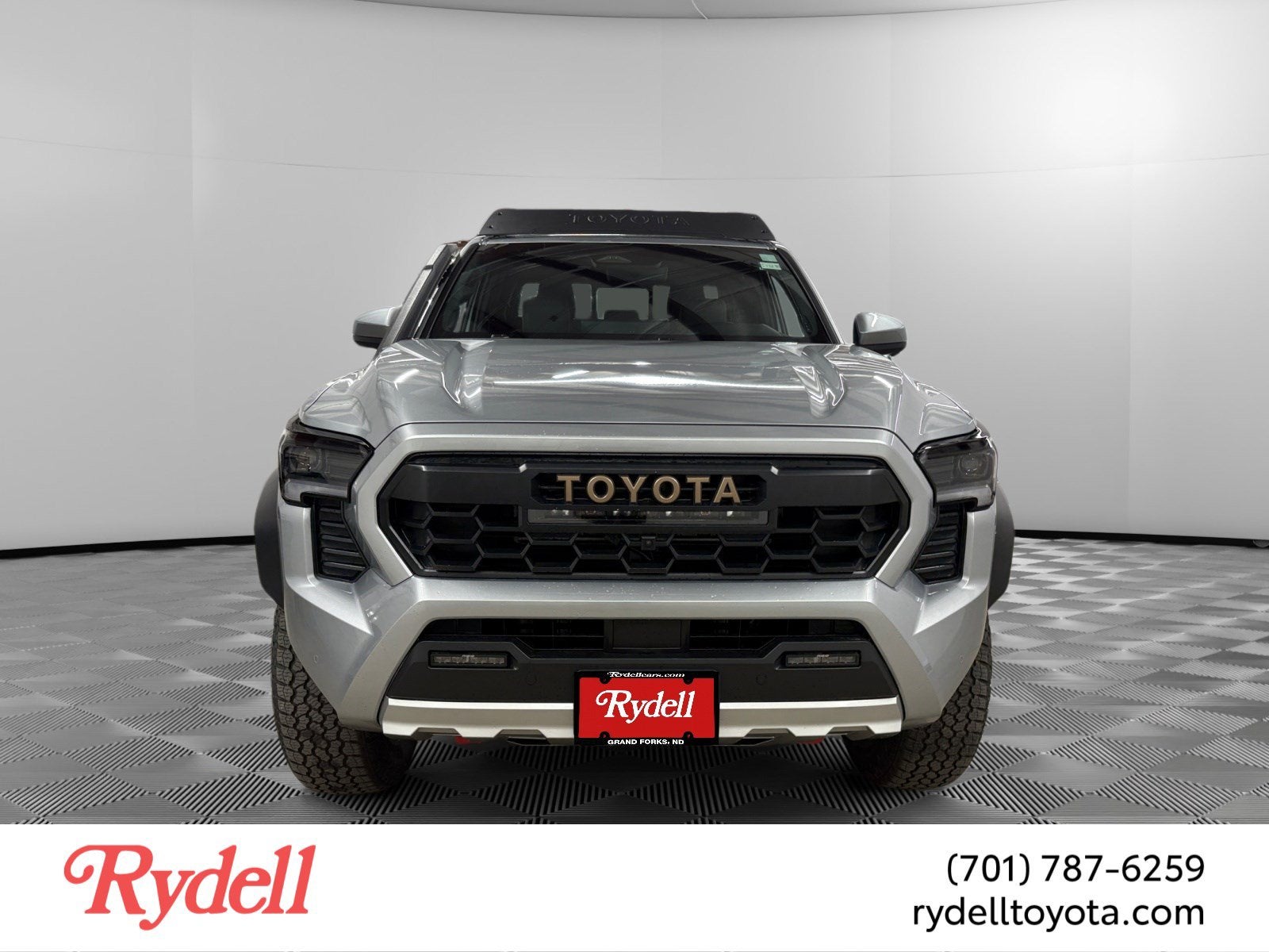 2026 Toyota Tacoma i-FORCE MAX Tacoma Trailhunter