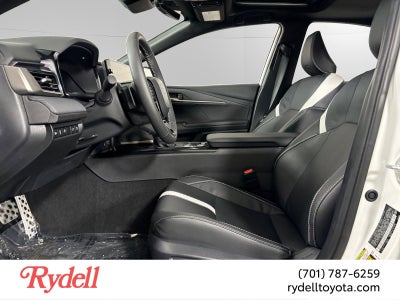 2026 Toyota Camry SE AWD