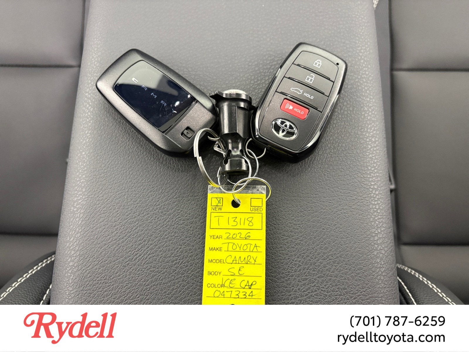 2026 Toyota Camry SE AWD