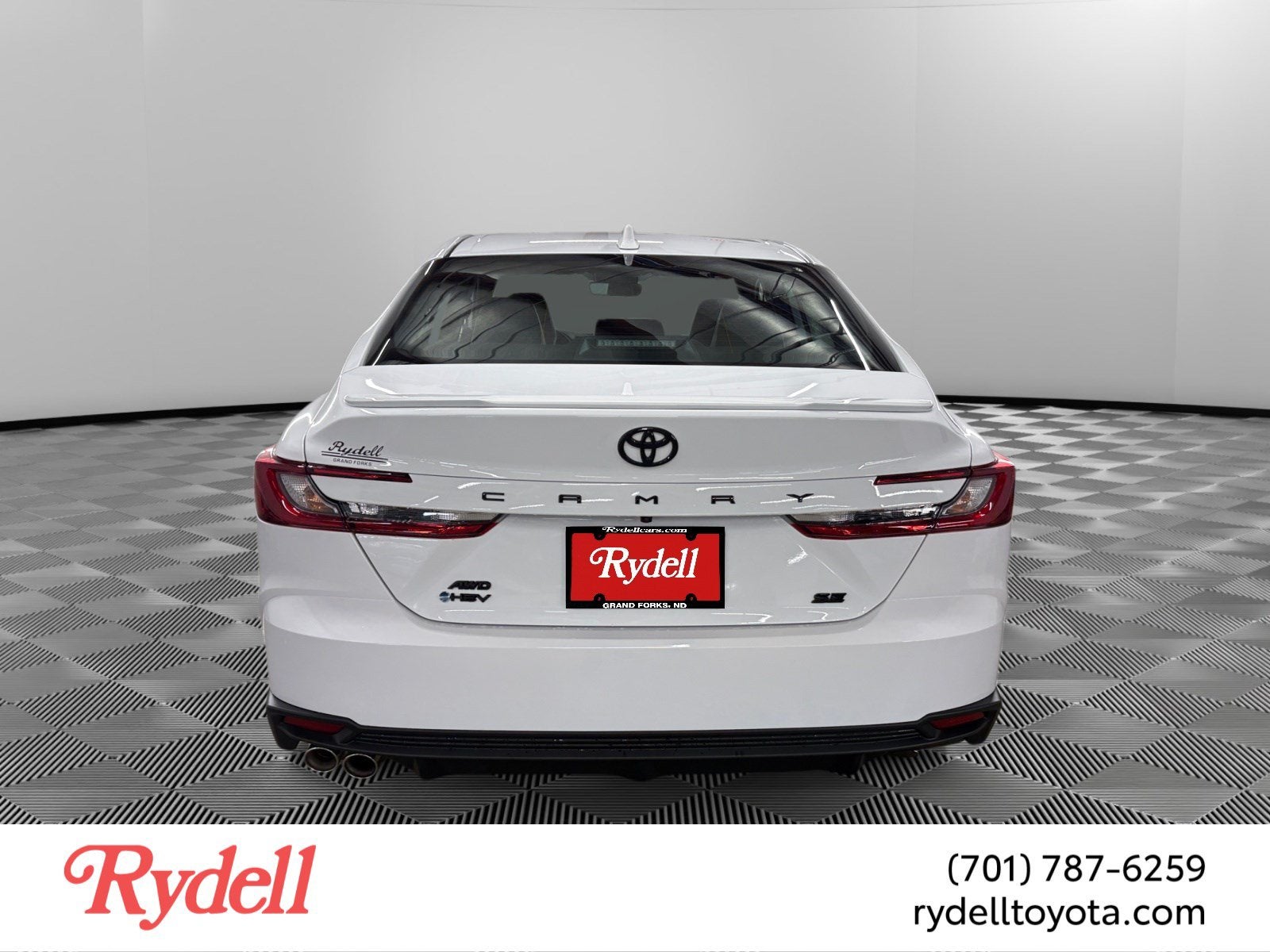 2026 Toyota Camry SE AWD