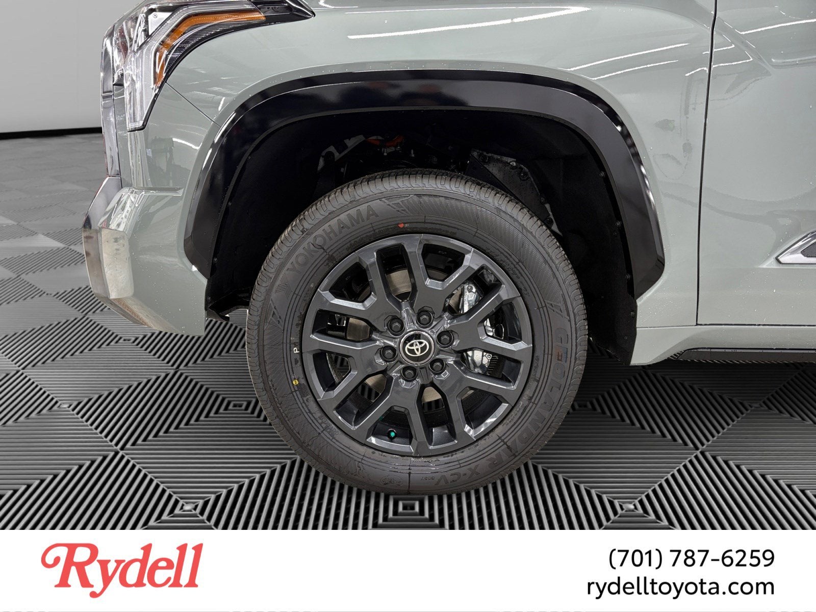 2026 Toyota Tundra i-FORCE MAX Tundra Platinum