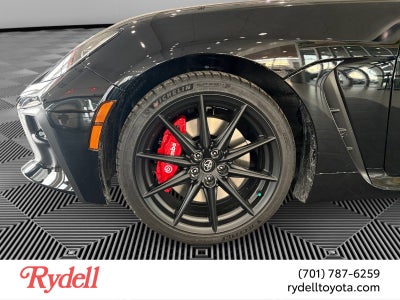 2026 Toyota GR86 Premium MT