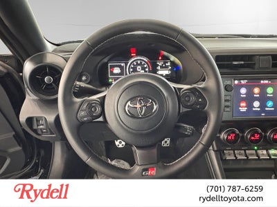 2026 Toyota GR86 Premium MT