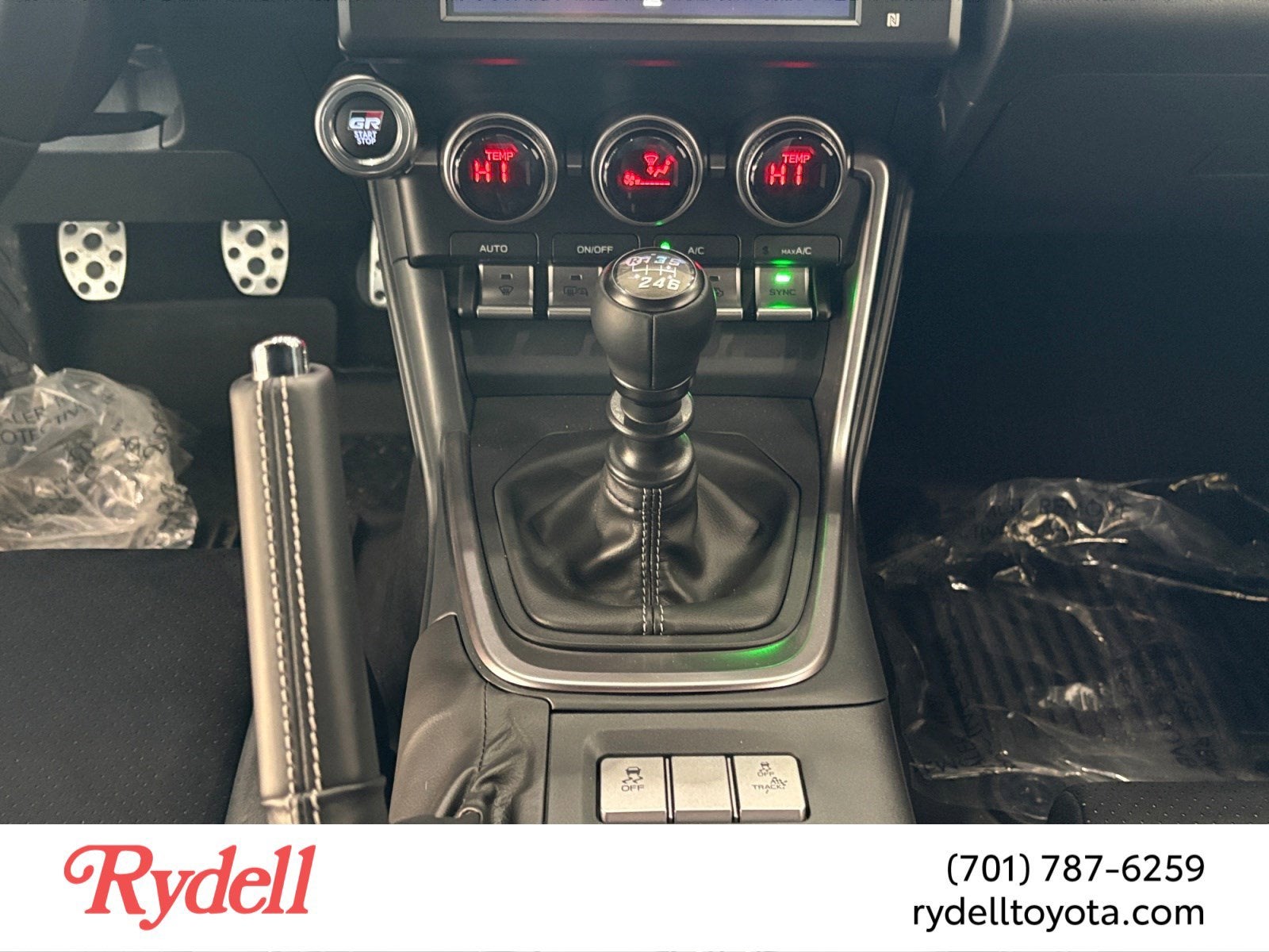 2026 Toyota GR86 Premium MT