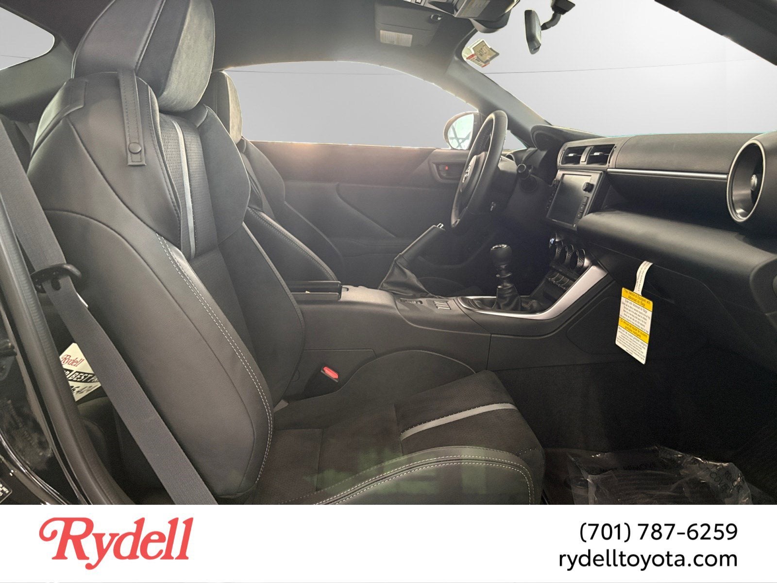 2026 Toyota GR86 Premium MT