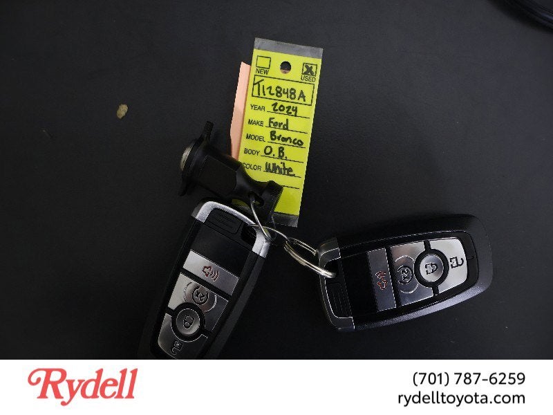 2024 Ford Bronco Outer Banks