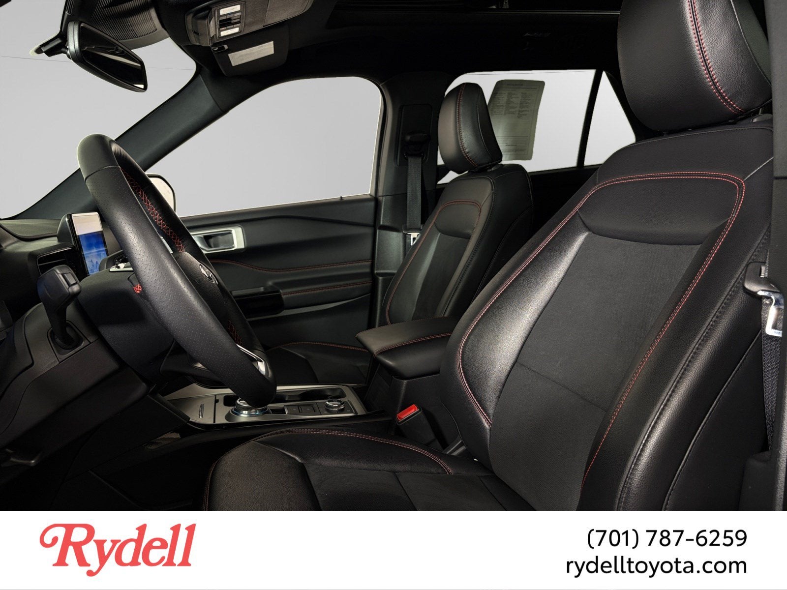 2024 Ford Explorer ST-Line
