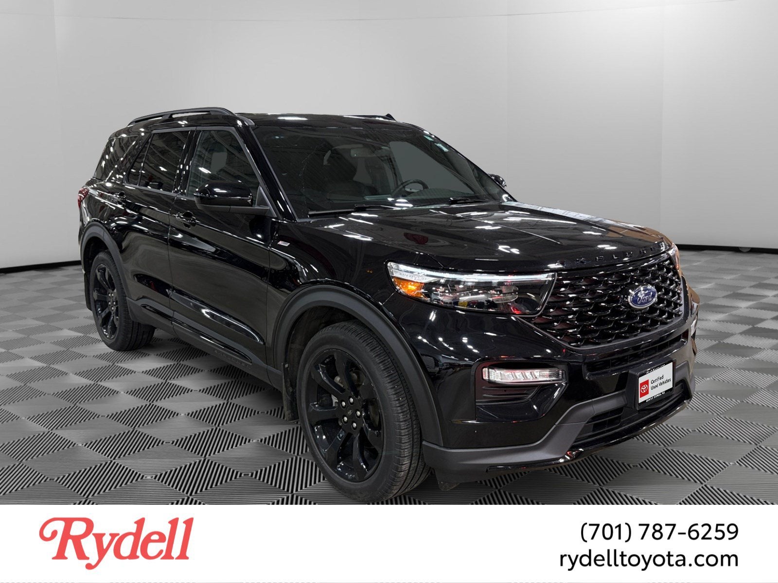 2024 Ford Explorer ST-Line