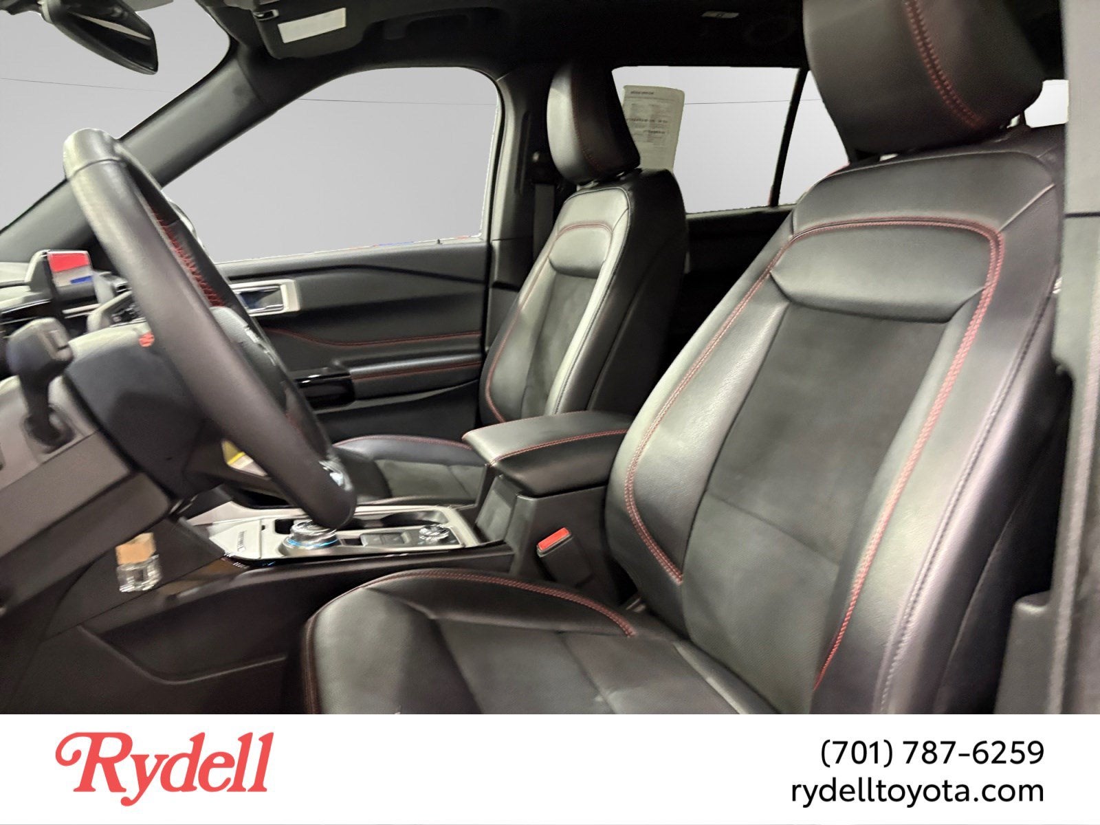 2024 Ford Explorer ST-Line