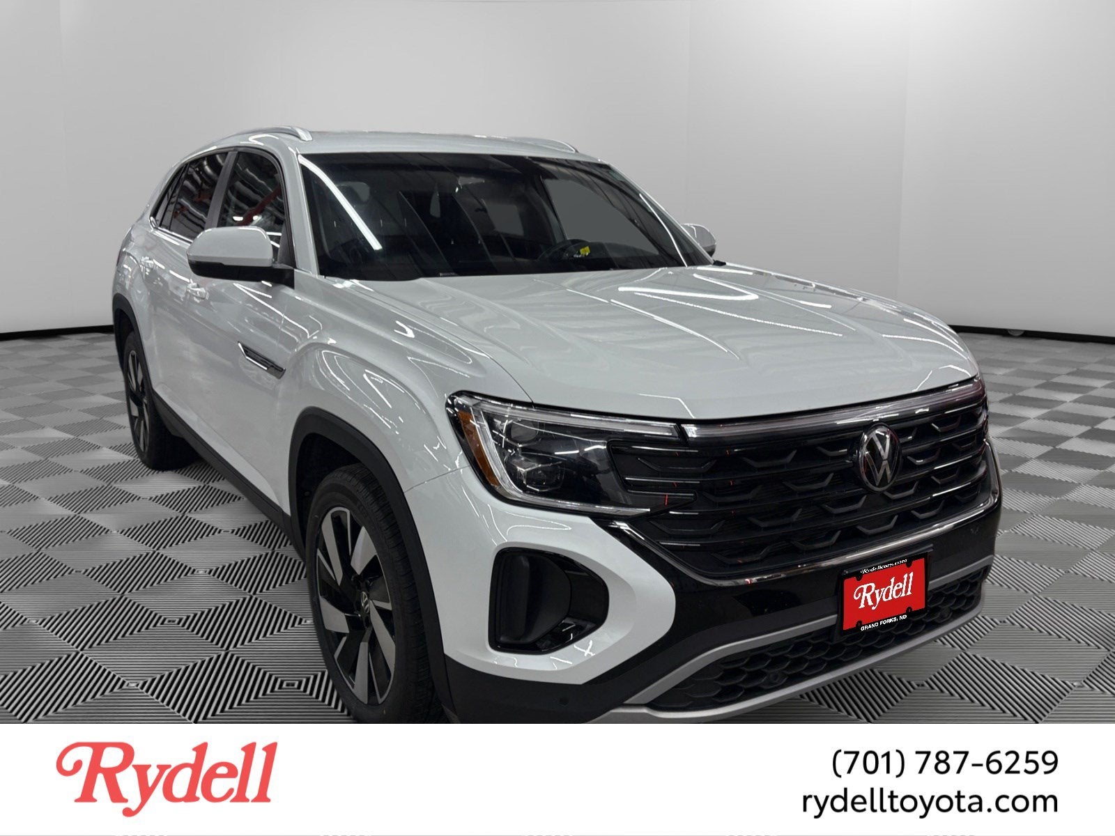 2025 Volkswagen Atlas Cross Sport 2.0T SE w/Technology
