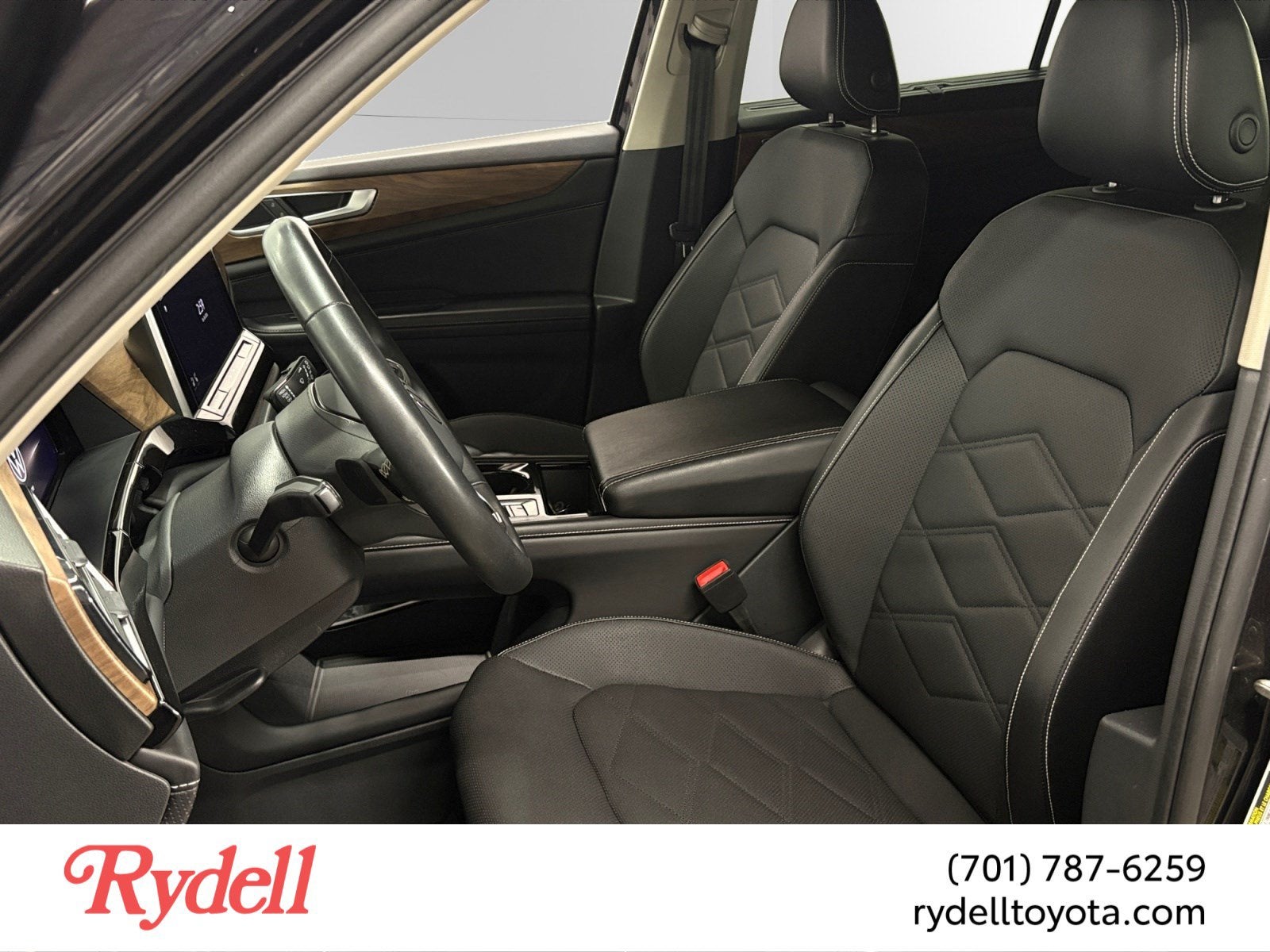 2024 Volkswagen Atlas 2.0T SE w/Technology