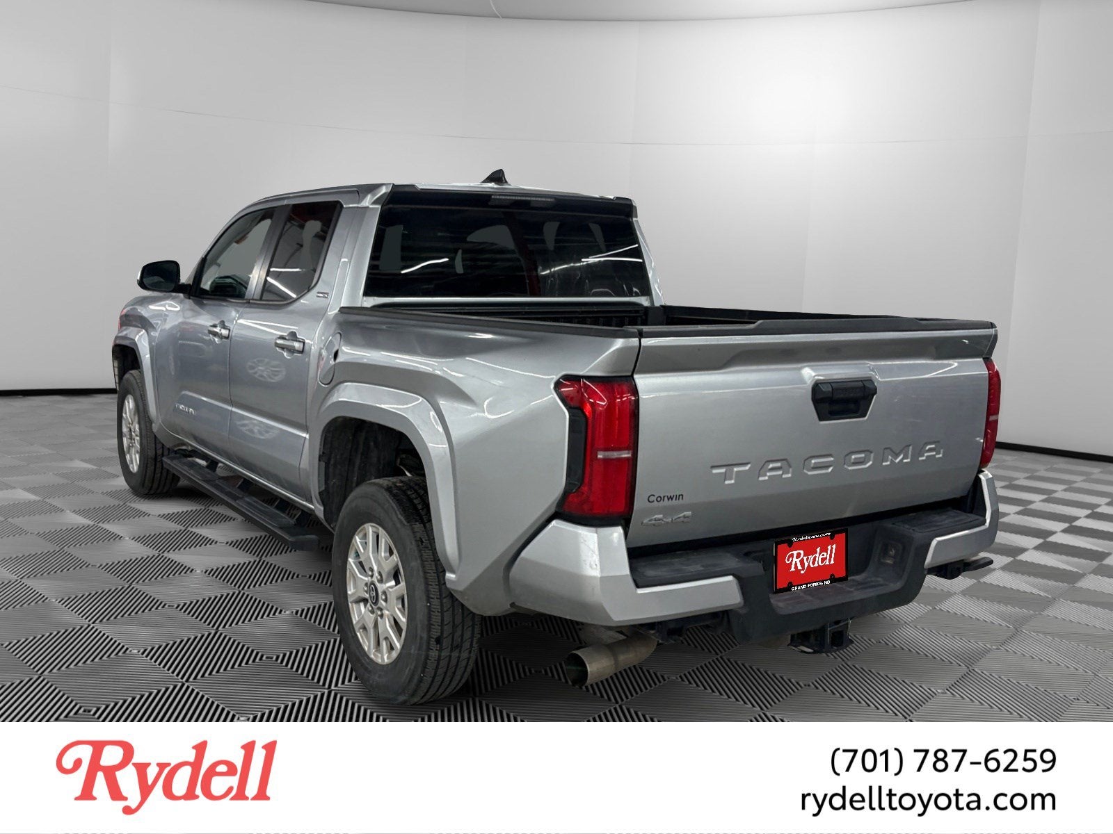 2025 Toyota Tacoma 4WD SR5