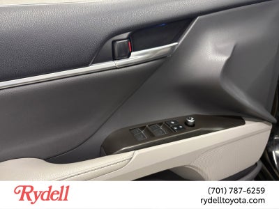 2022 Toyota Camry Hybrid XSE