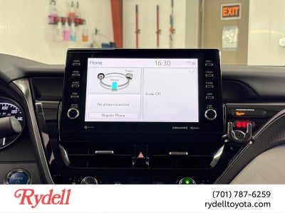 2022 Toyota Camry Hybrid XSE