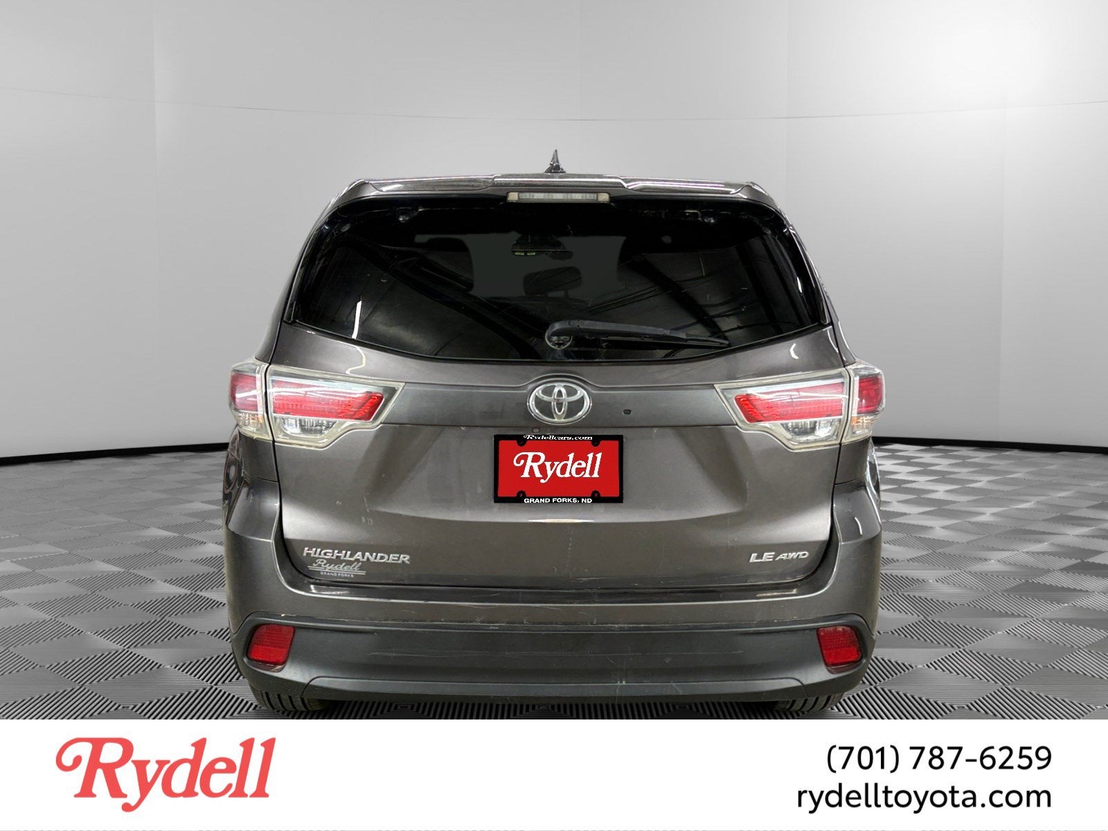 2016 Toyota Highlander LE