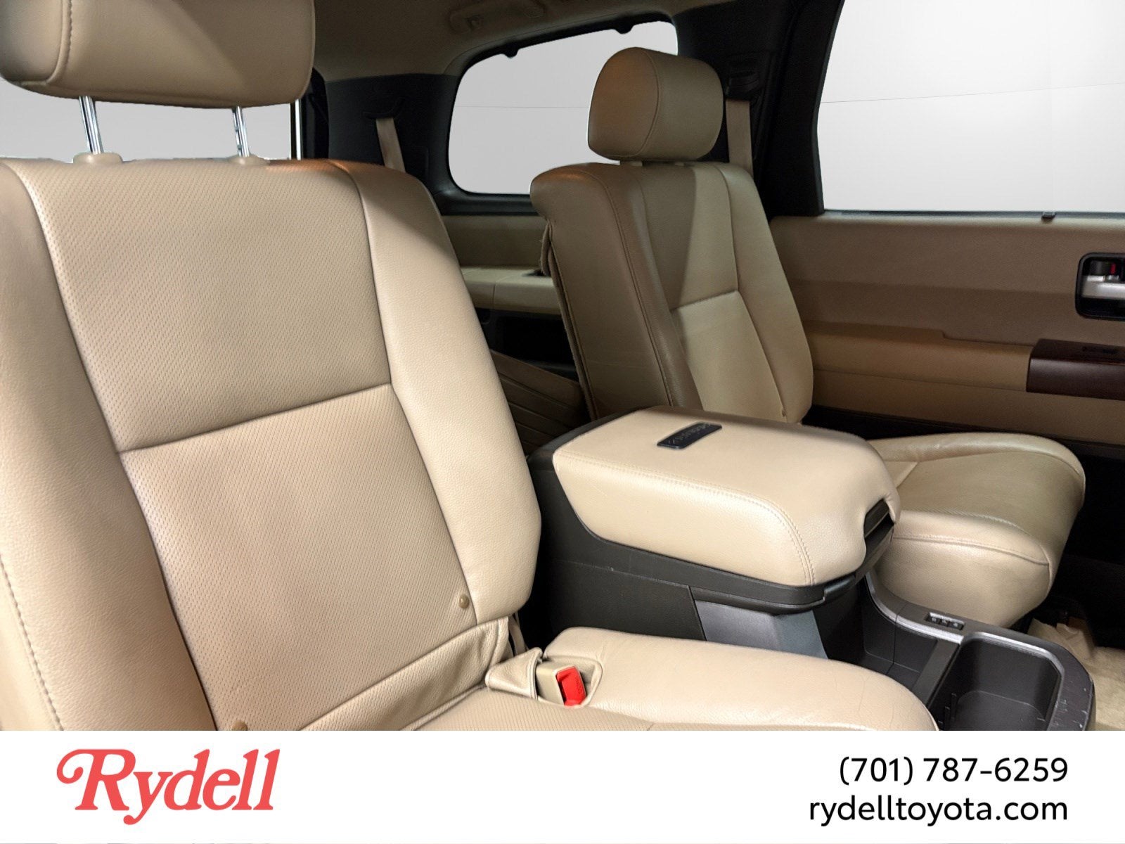 2011 Toyota Sequoia Platinum