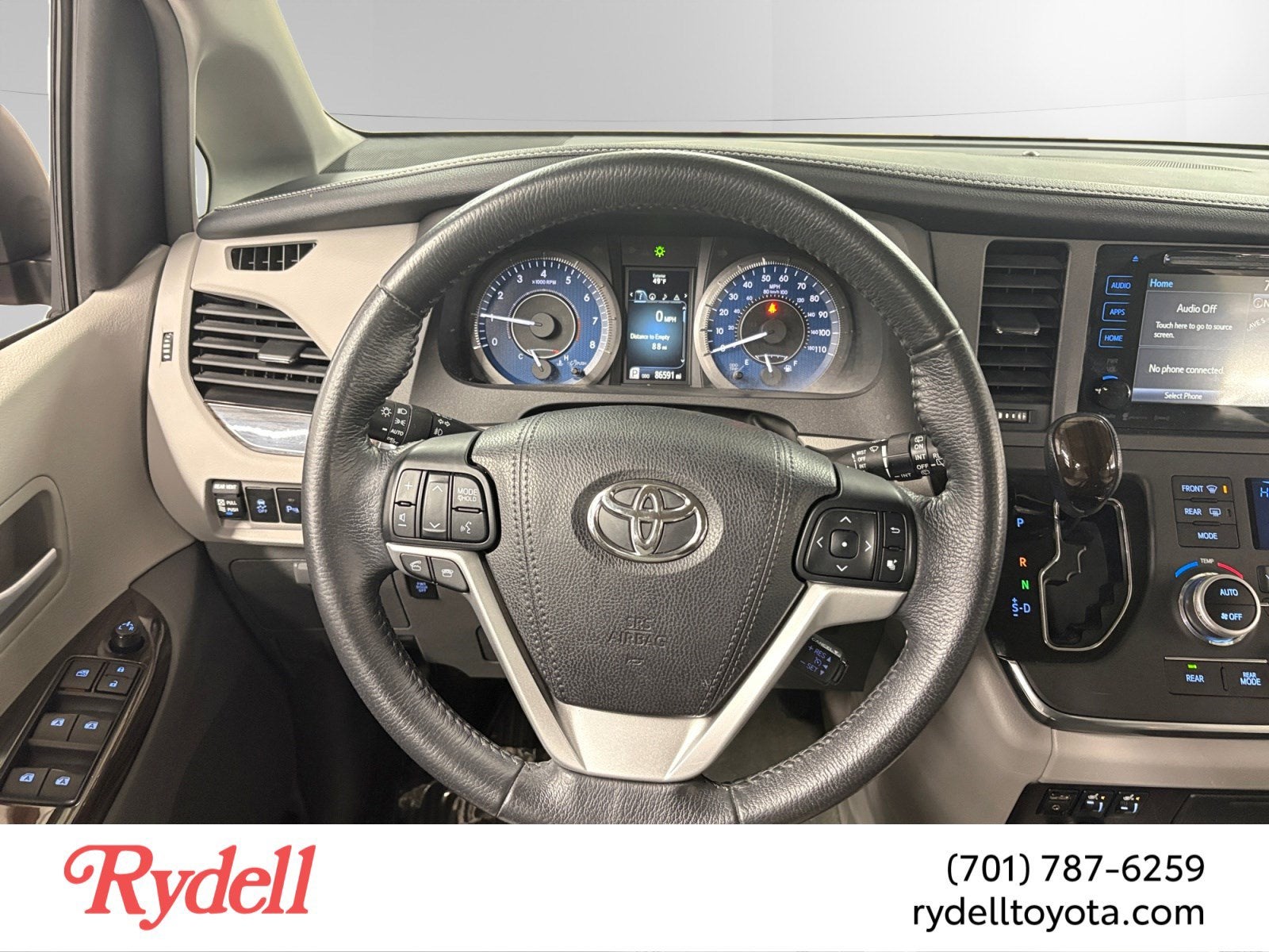 2017 Toyota Sienna XLE