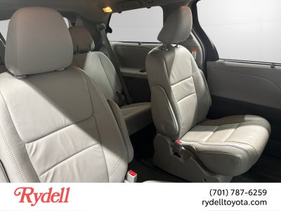 2017 Toyota Sienna XLE