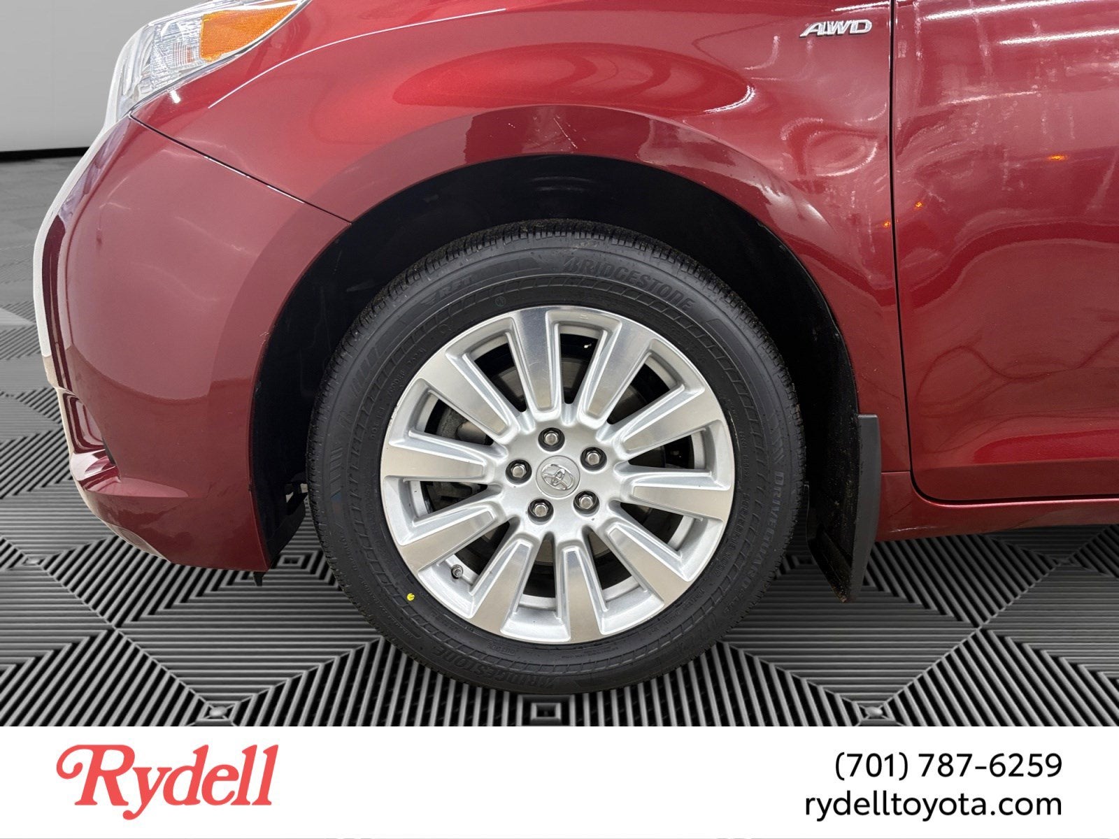2017 Toyota Sienna XLE
