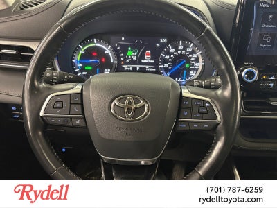 2021 Toyota Highlander Hybrid Platinum