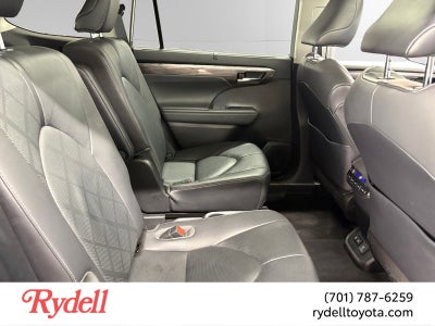 2021 Toyota Highlander Platinum