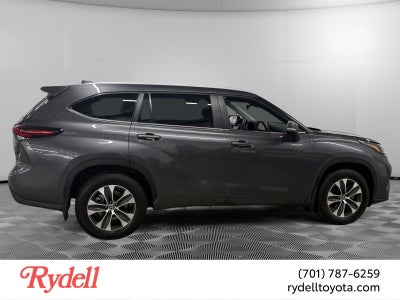 2024 Toyota Highlander XLE