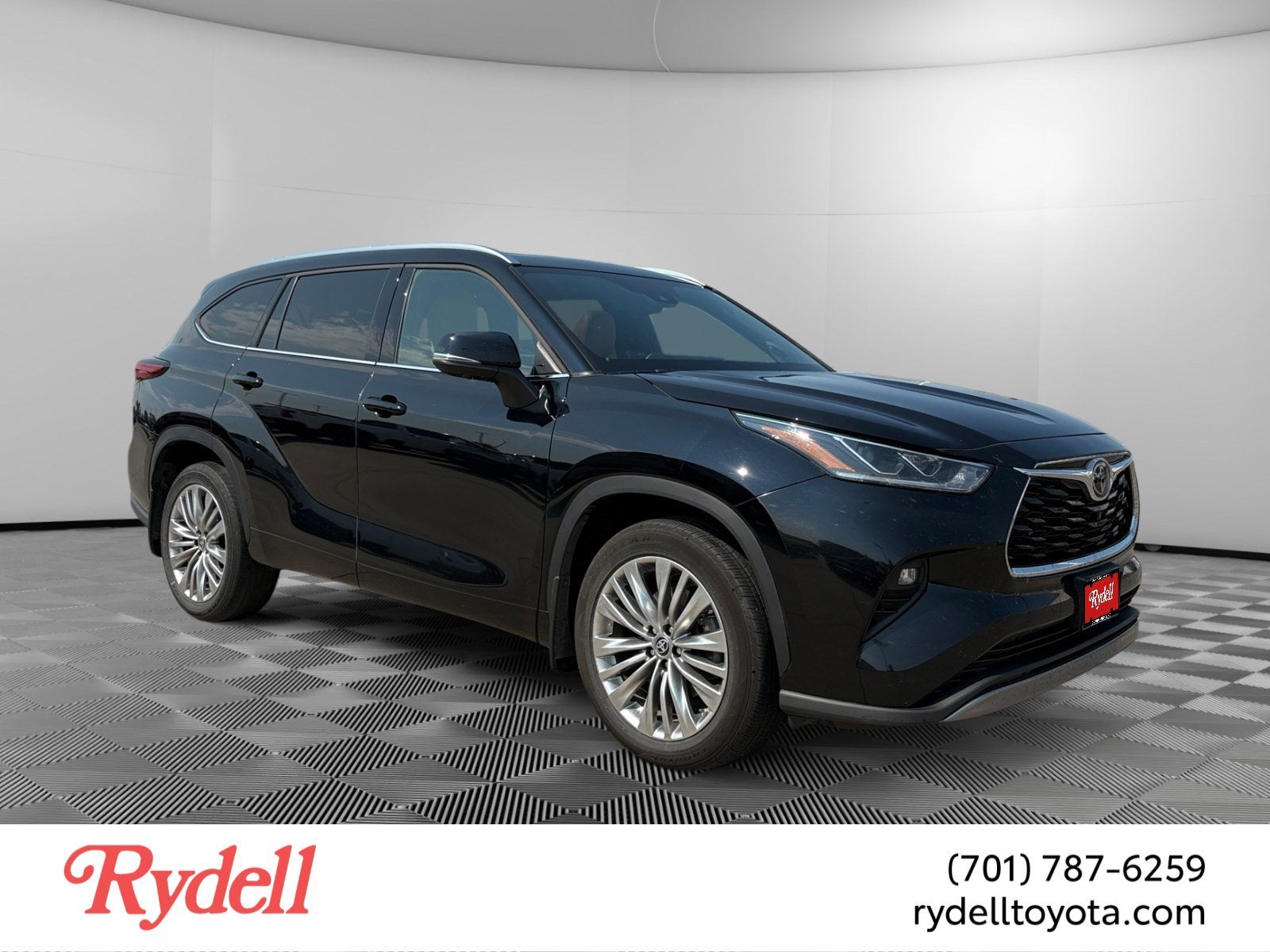 2023 Toyota Highlander Platinum