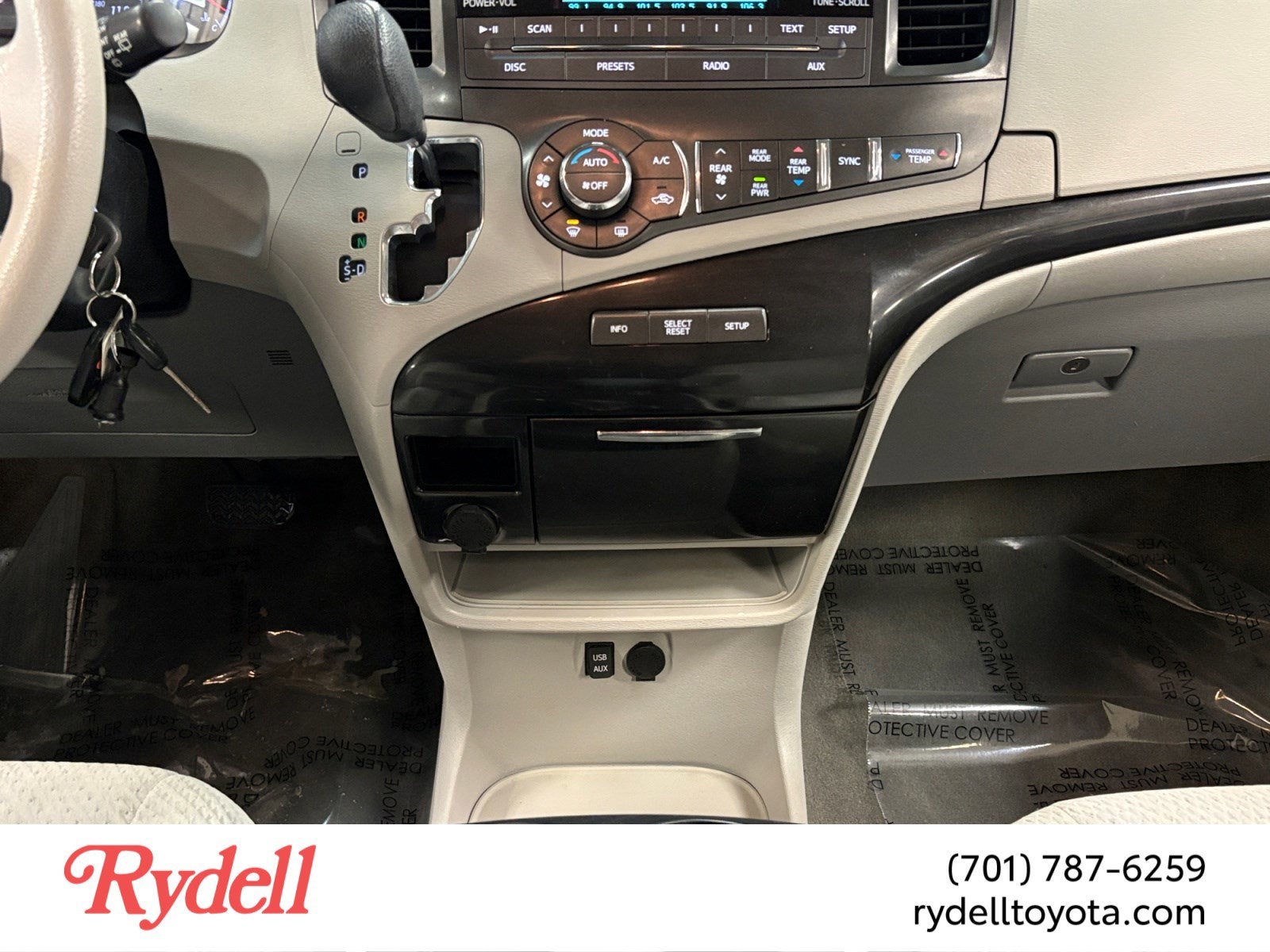 2013 Toyota Sienna LE