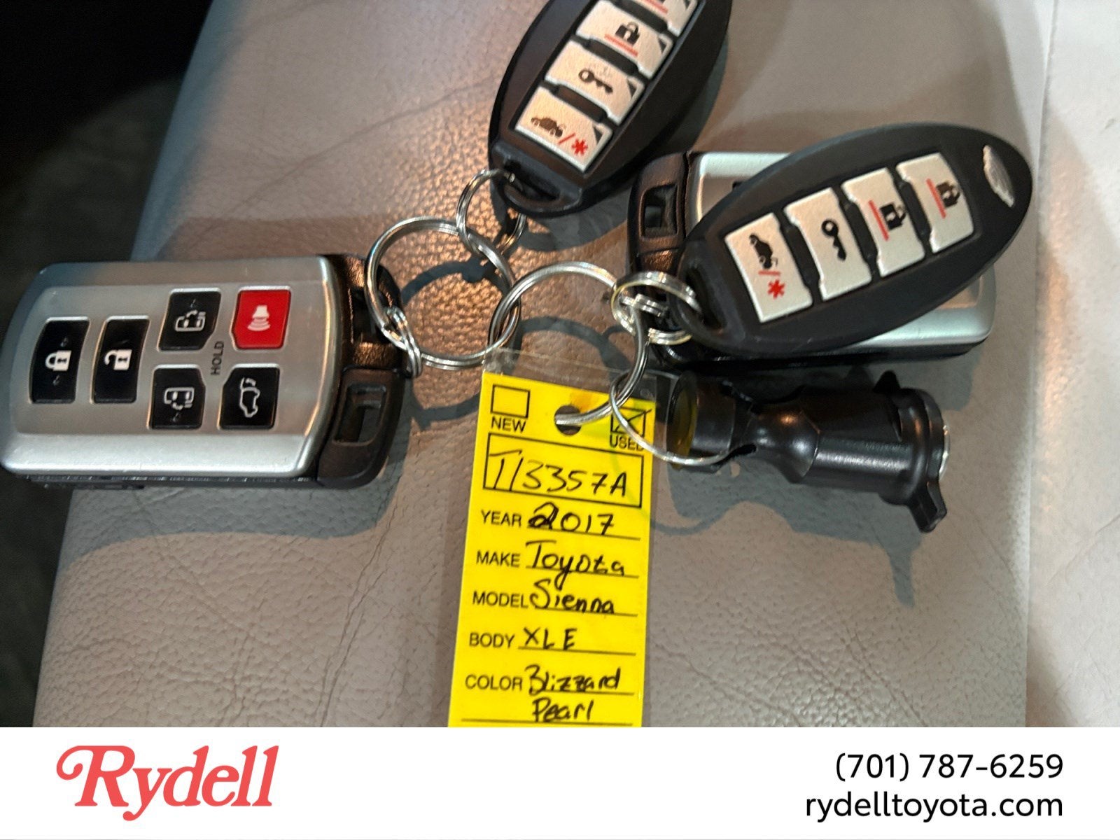 2017 Toyota Sienna XLE