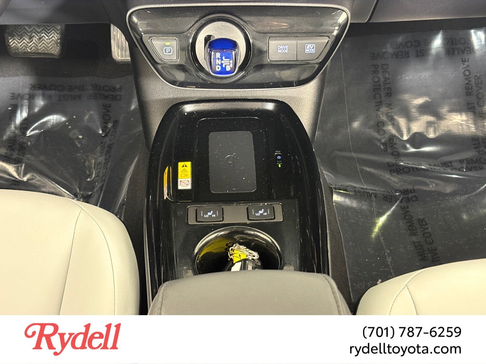 2022 Toyota Prius XLE