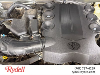 2011 Toyota FJ Cruiser 4WD 4dr Auto (Natl)