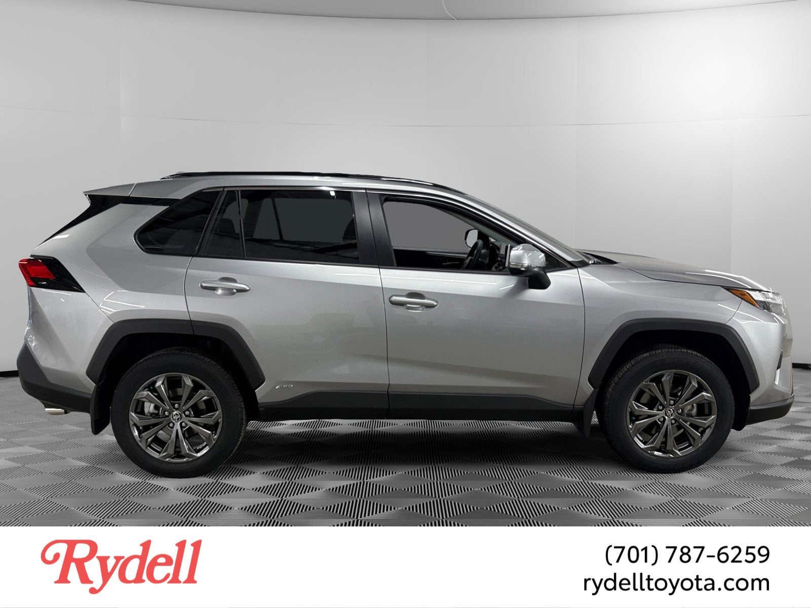 2025 Toyota RAV4 Hybrid XLE Premium
