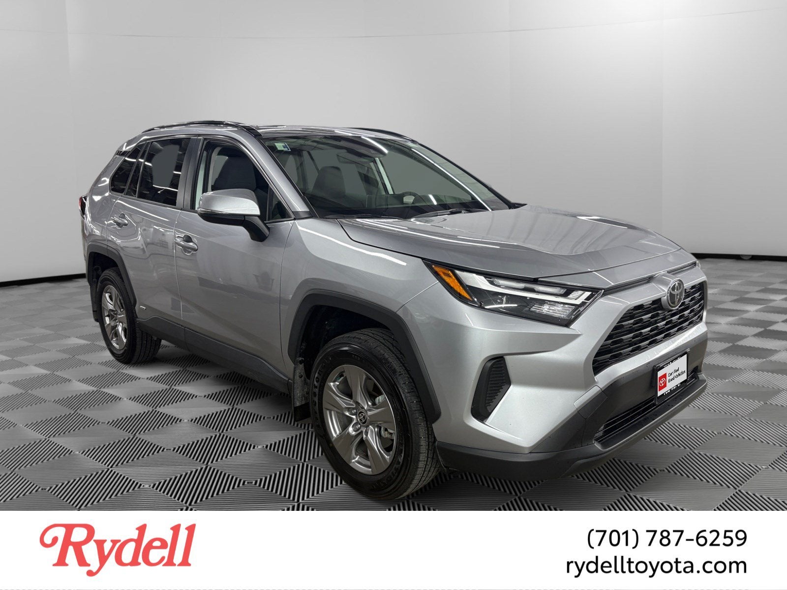 2025 Toyota RAV4 Hybrid XLE