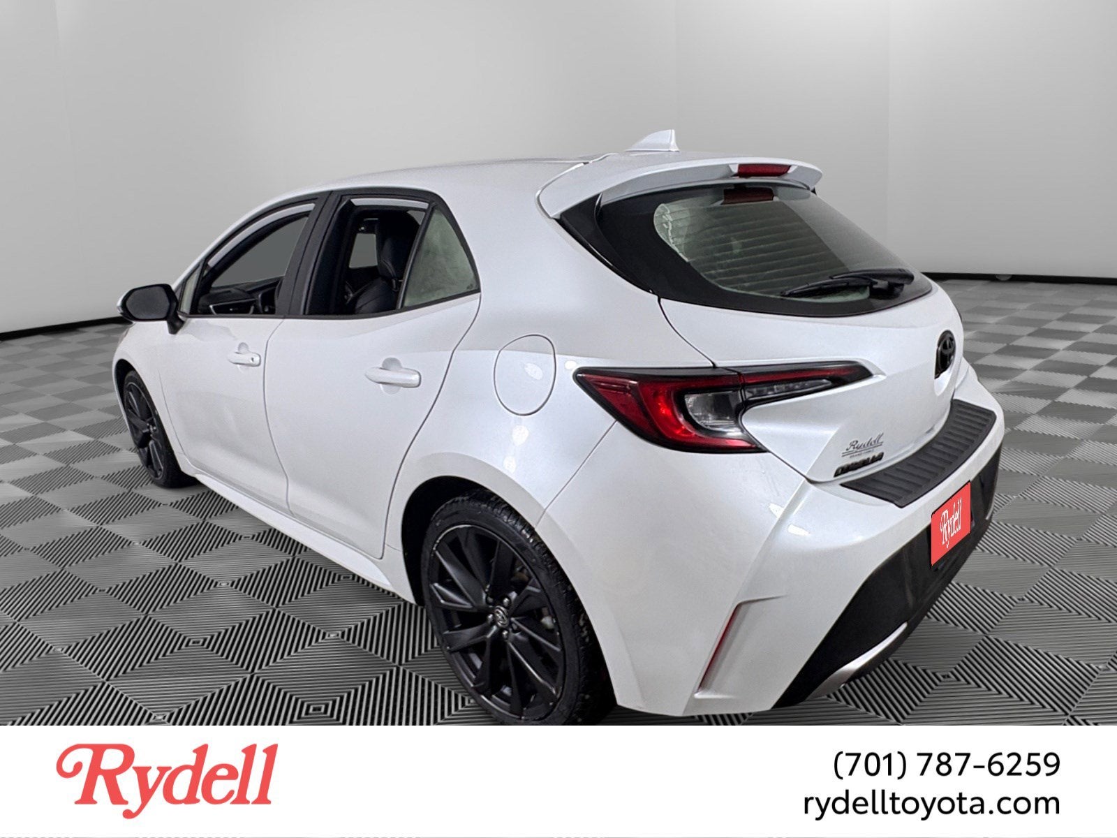 2023 Toyota Corolla Hatchback XSE