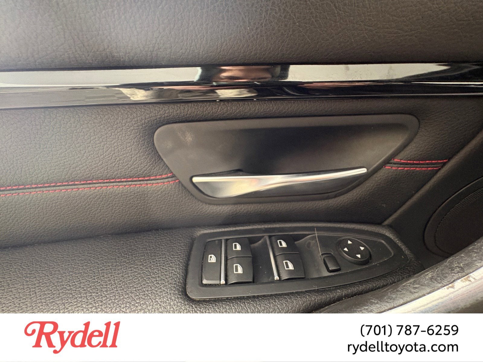 2018 BMW 3 Series 330i xDrive