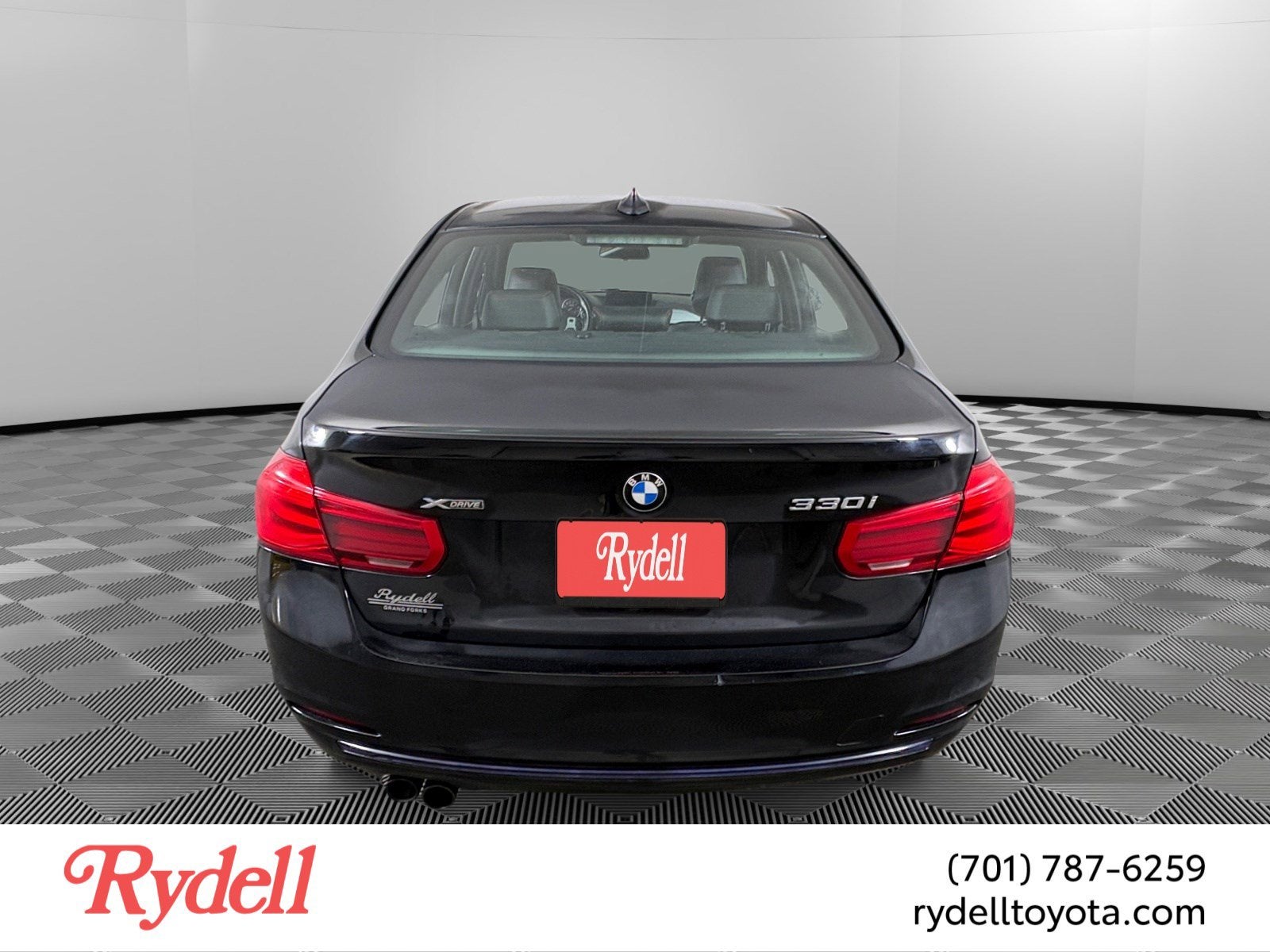 2018 BMW 3 Series 330i xDrive