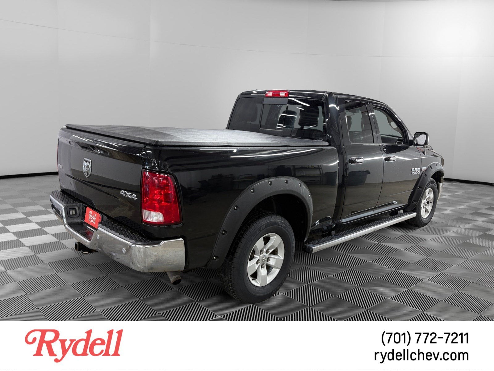 2017 RAM 1500 SLT