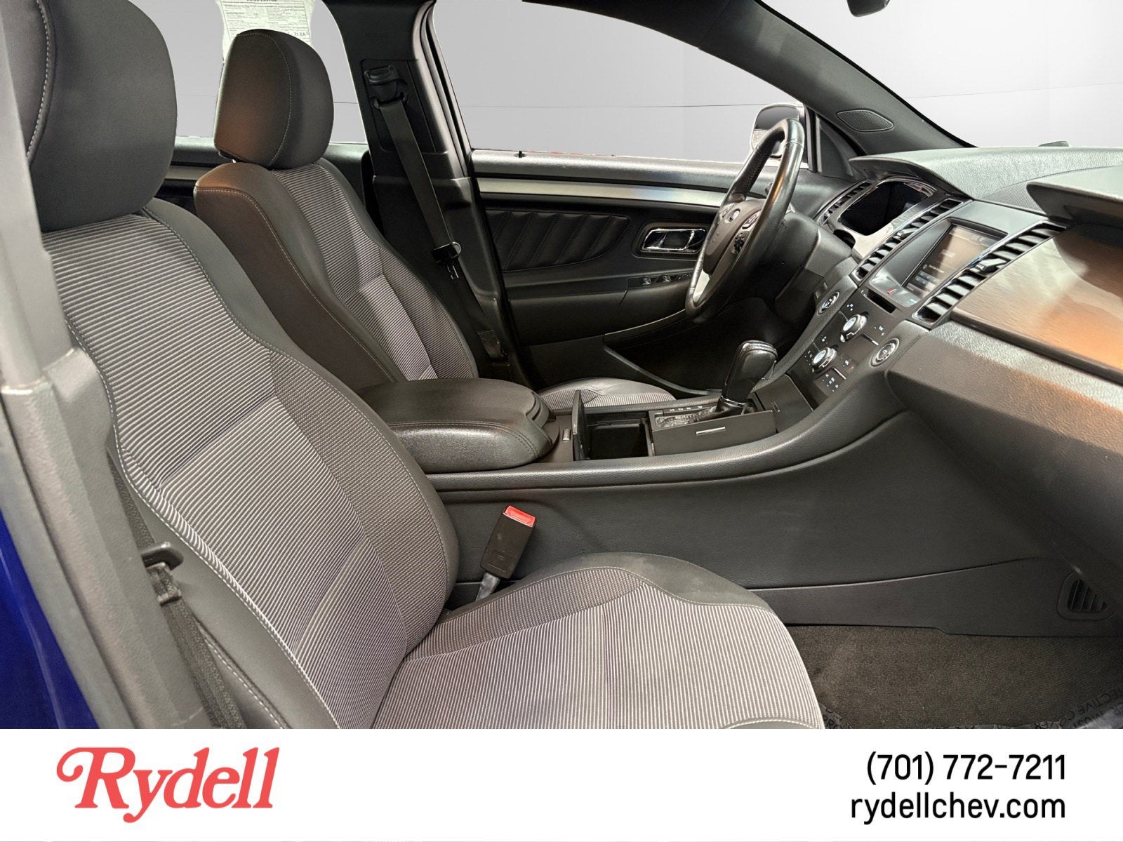 2015 Ford Taurus SEL