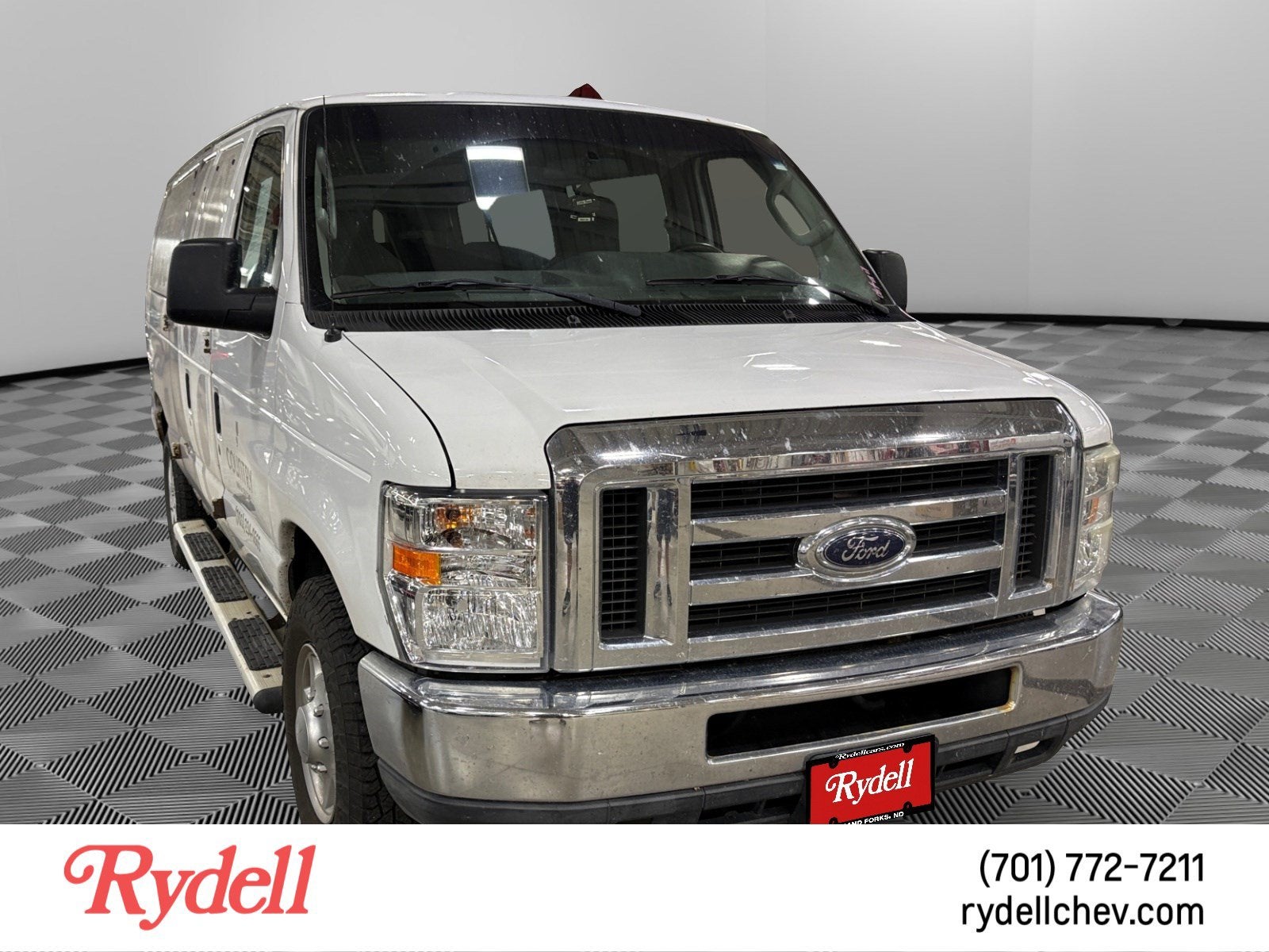 2010 Ford Econoline Wagon XL