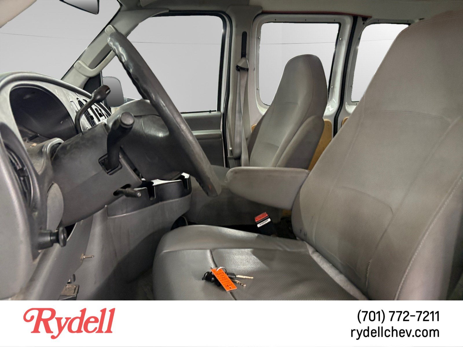 2006 Ford Econoline Cargo Van Base