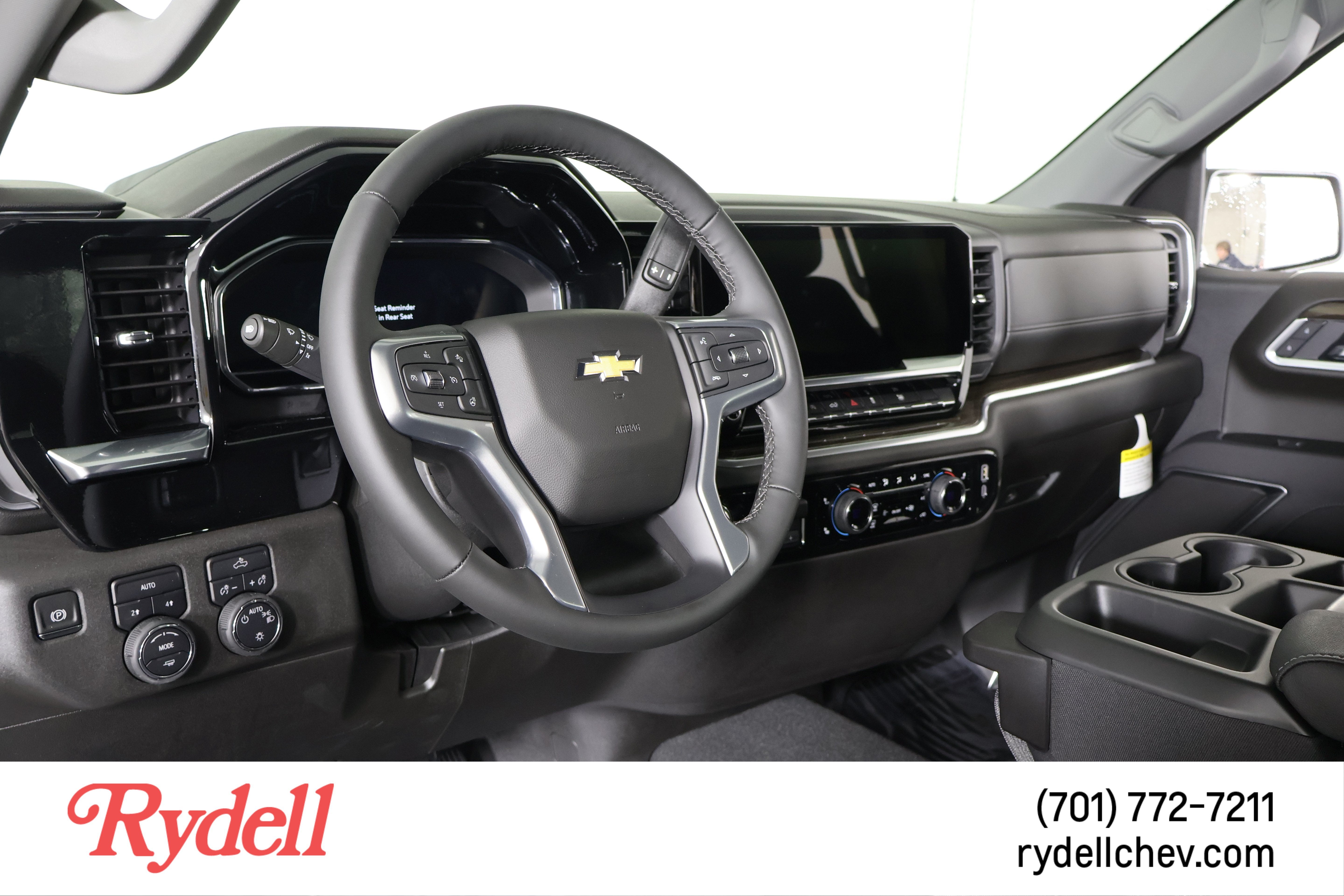 2025 Chevrolet Silverado 1500 LT (2FL)