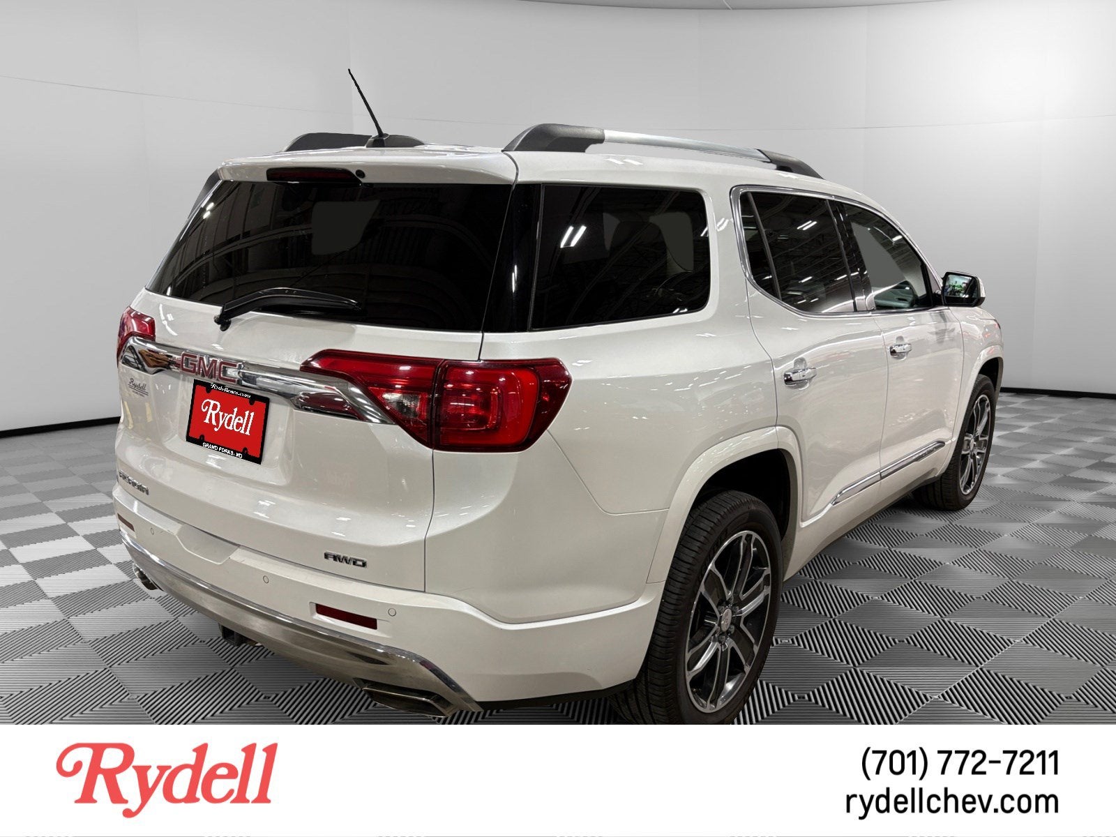 2018 GMC Acadia Denali