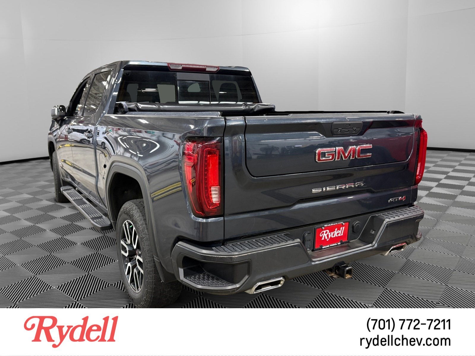 2021 GMC Sierra 1500 AT4
