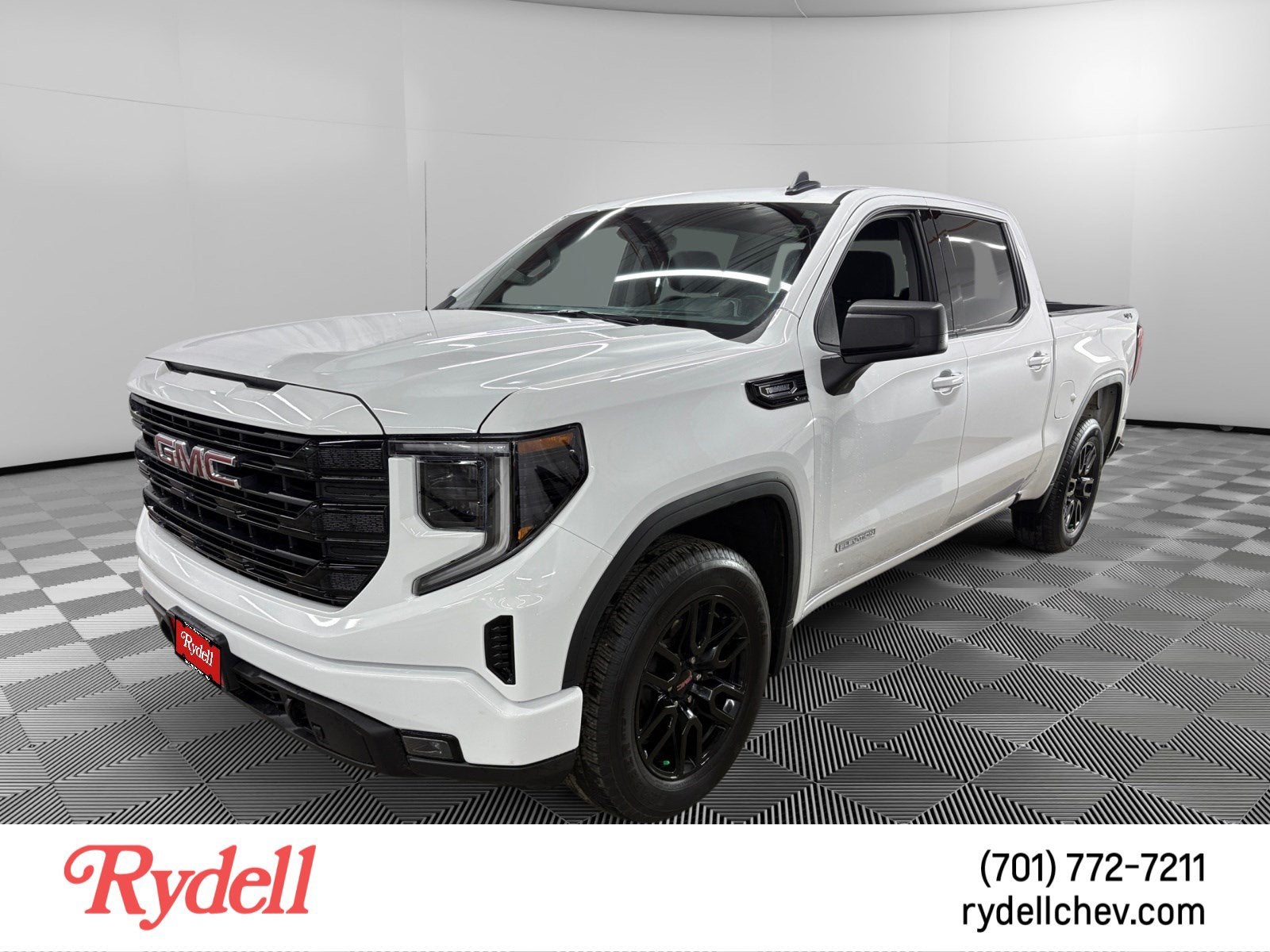 2025 GMC Sierra 1500 Elevation