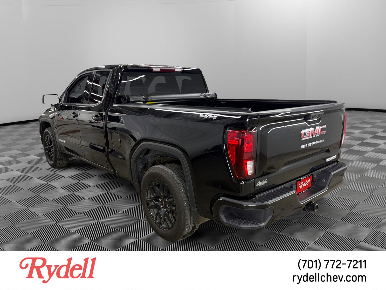 2025 GMC Sierra 1500 Elevation