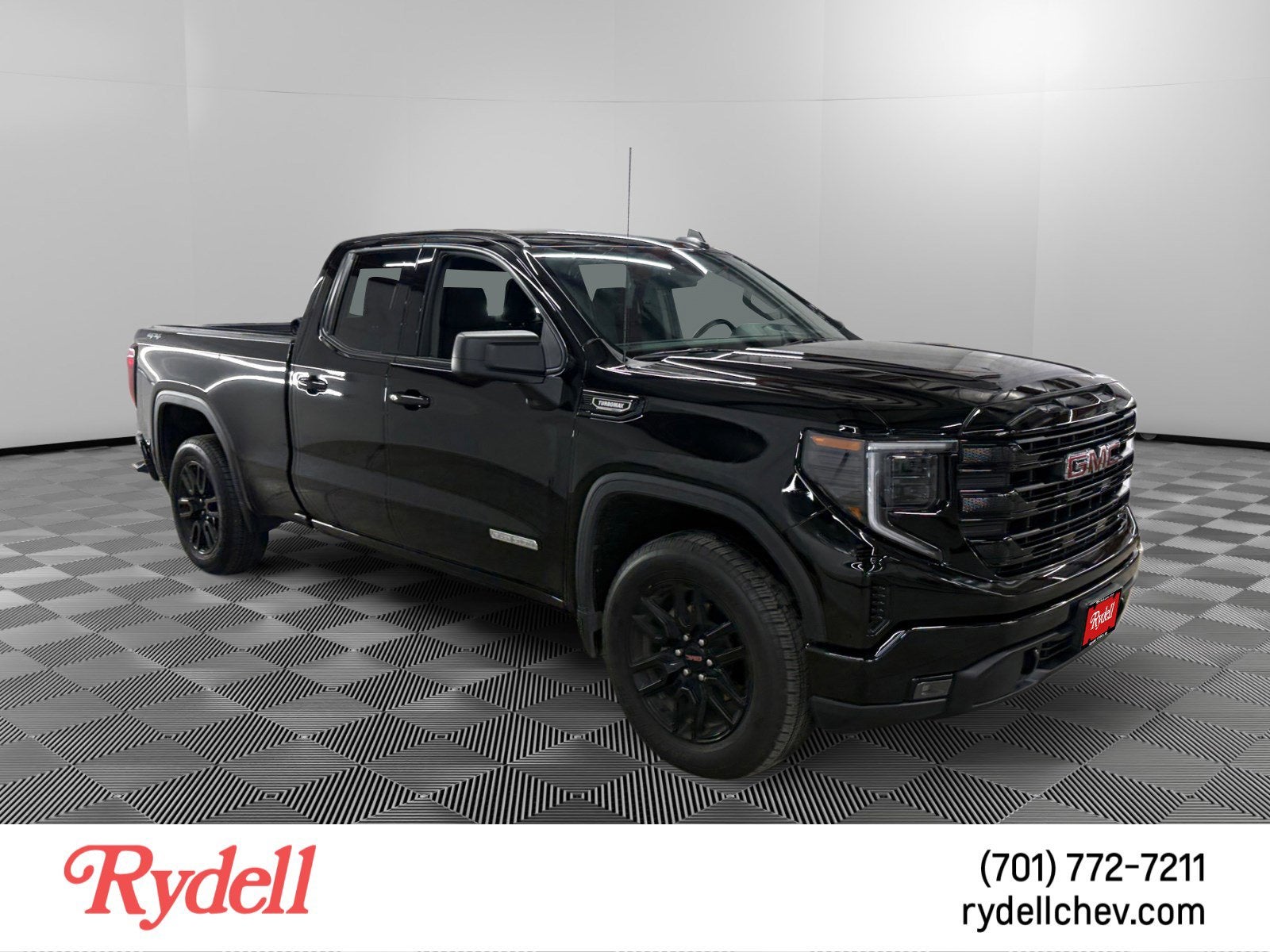 2025 GMC Sierra 1500 Elevation