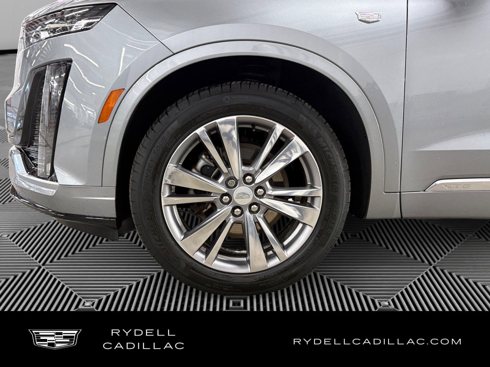 2024 Cadillac XT6 Premium Luxury
