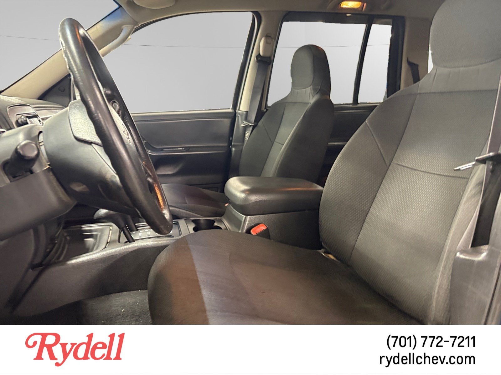 2004 Jeep Grand Cherokee Laredo